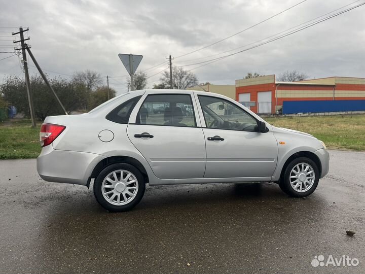 LADA Granta 1.6 МТ, 2013, 136 000 км