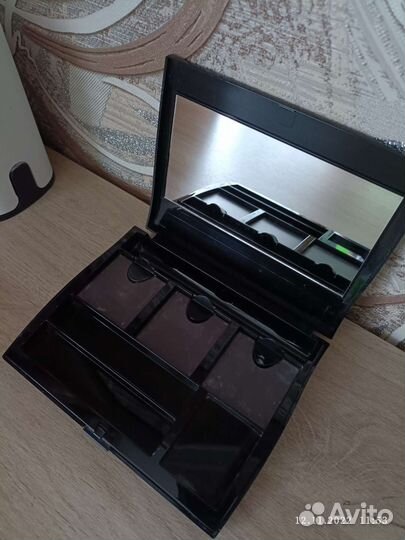 Палетка для теней Мери Кей