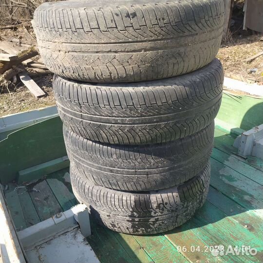 Michelin Latitude Diamaris 215/65 R16