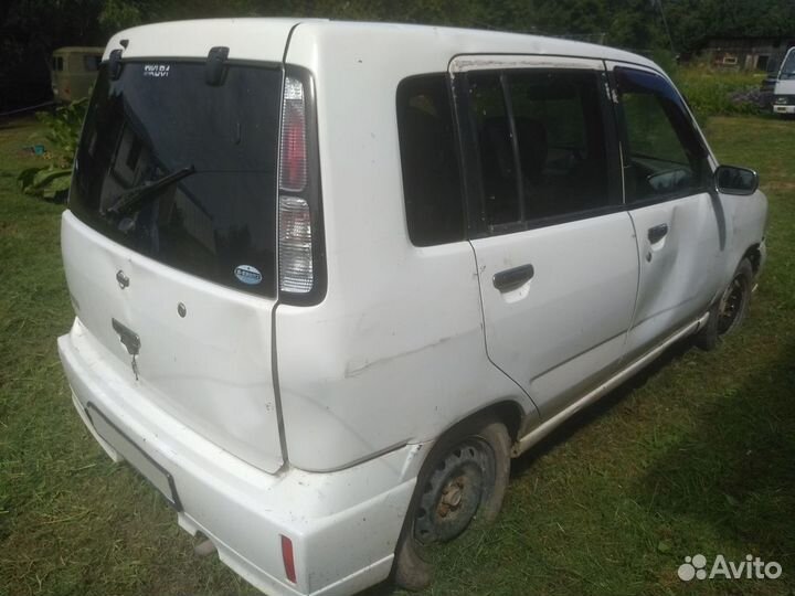 Nissan Cube, 2002