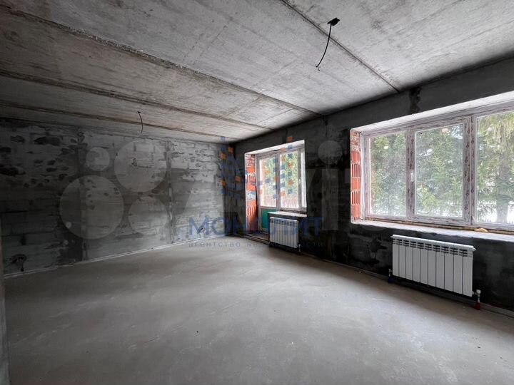 2-к. квартира, 75 м², 1/4 эт.