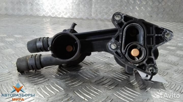 Корпус термостата Volkswagen Golf 5 2009