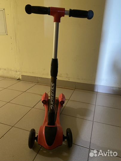 Самокат детский трехколесный