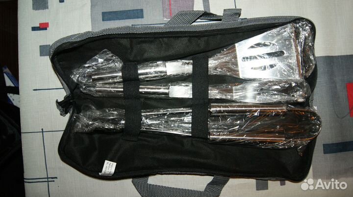 Набор для гриля и барбекю (лопатка, щипцы, вилка)