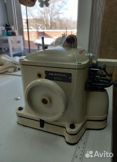 Скорняжная швейная машина