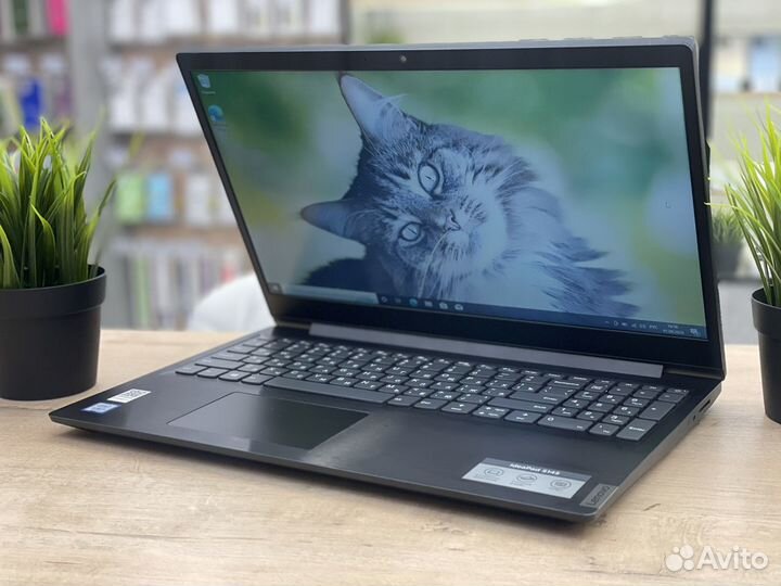 Ноутбук Lenovo i3-7/ 8Gb/ SSD+HDD