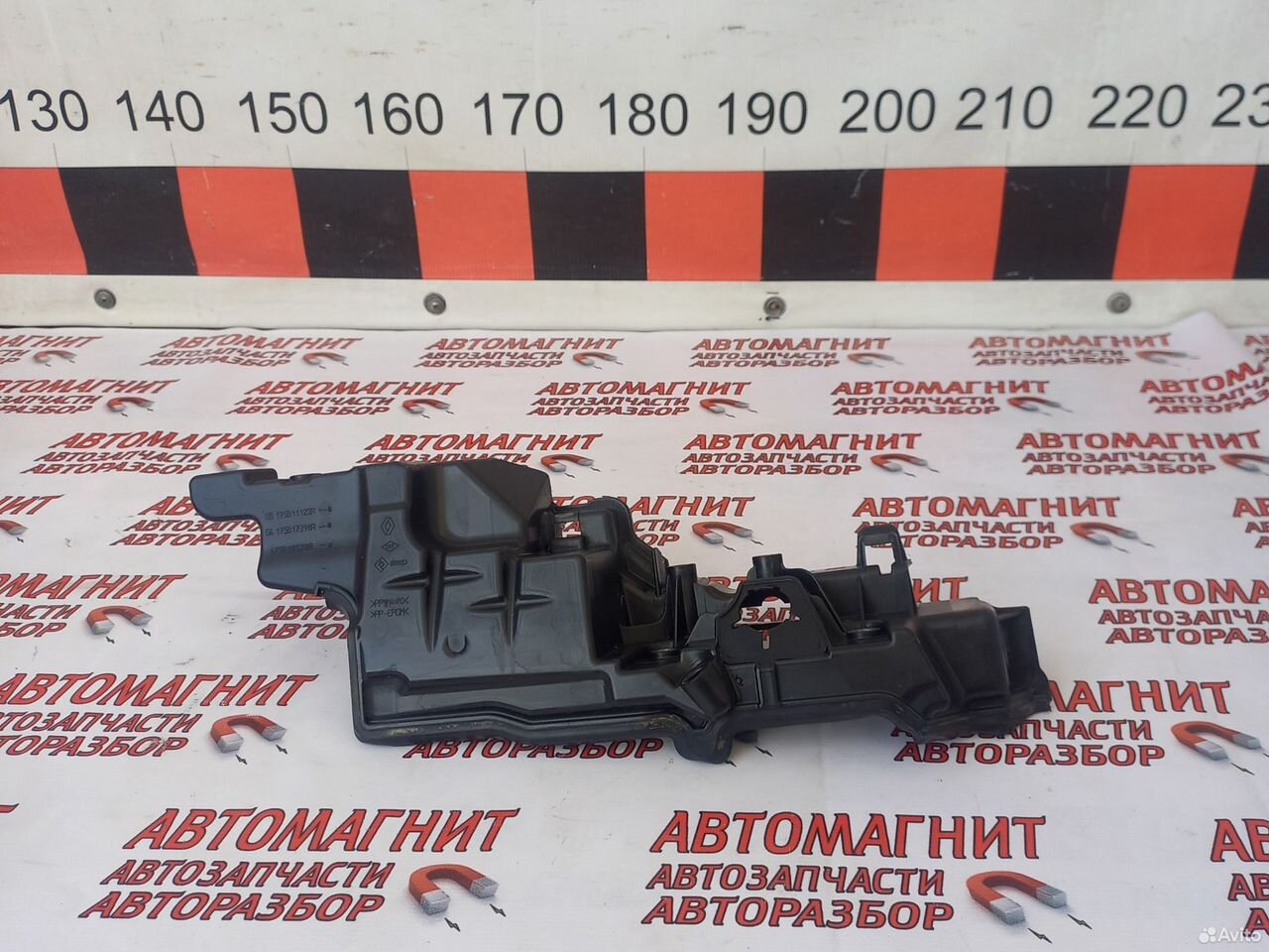 Декоративная крышка двигателя Рено Дастер 2 19 н.в