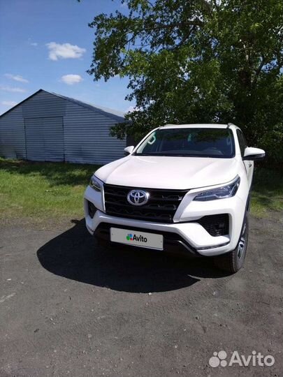 Toyota Fortuner 2.7 AT, 2022, 1 200 км