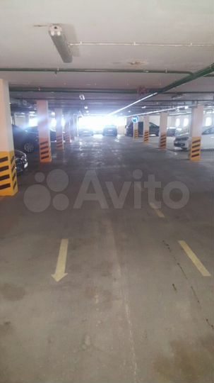 Машиноместо, 15 м²