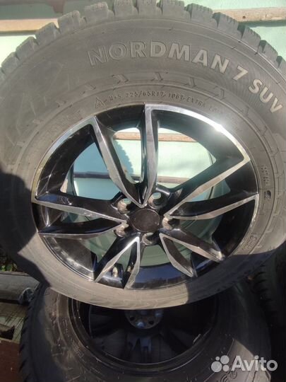 Зимняя резина на литых дисках R17