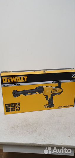 Пистолет для герметика DeWalt DCE560N-XJ