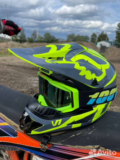 Мотошлем кроссовый FOX
