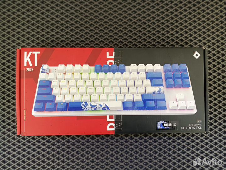 Red Square Keyrox TKL Aquarius