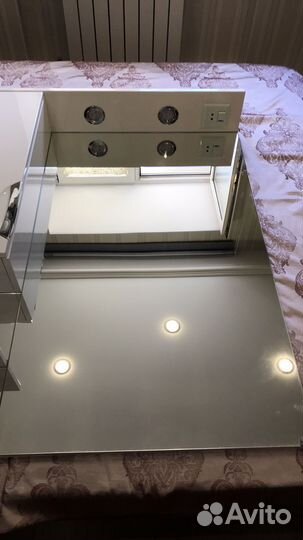 Шкаф зерколо с подсветкой