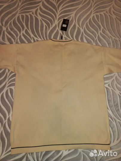 Свитер женский