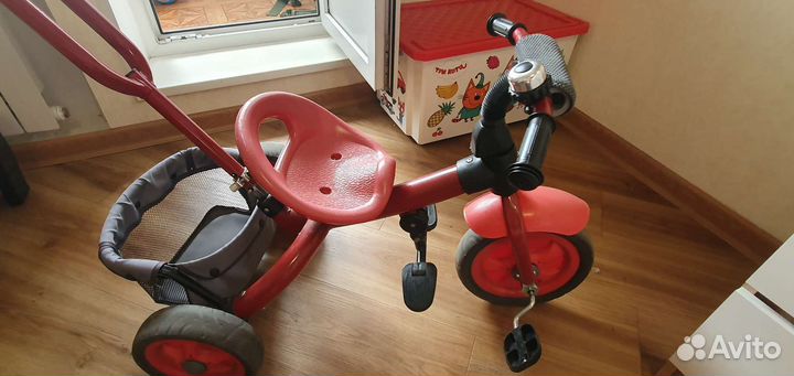 Трехколесный велосипед