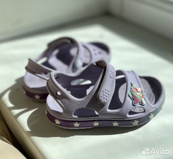 Сандалии crocs