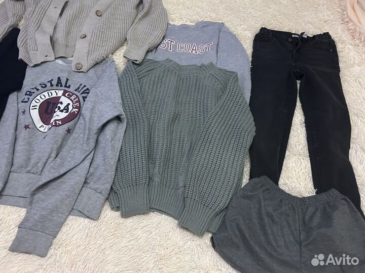 Отдам пакет вещей для девочки 12 лет