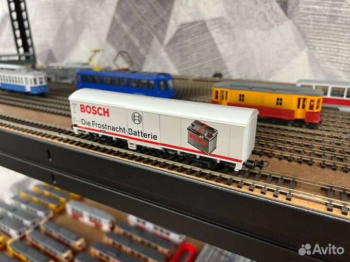 Крытый грузовой вагон поезда масштаб 1:87 новое