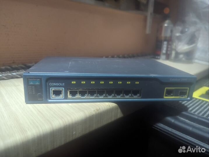 Cisco 2960-8tc-l. Коммутатор
