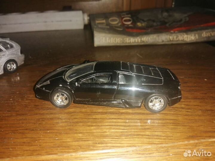 Модель бмв Х-5, и lamborgini