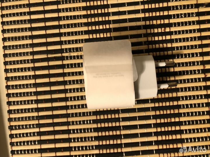 Оригинальный блок iPhone