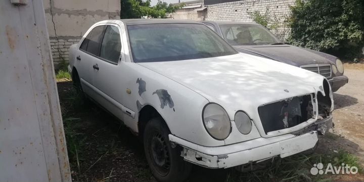 Разбор Mercedes-Benz w202 и w210