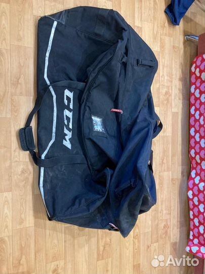 Вратарский баул на колесах