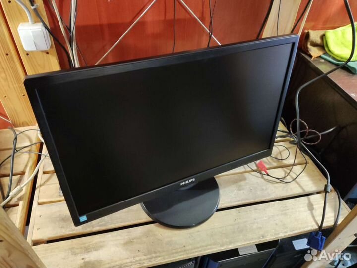 ЖК монитор Phillips 223v5lsb/22 дюйма/VGA/DVI