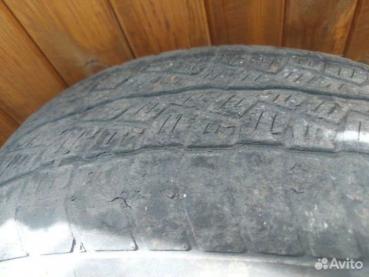 Bridgestone Dueler H/T 215/65 R16 19