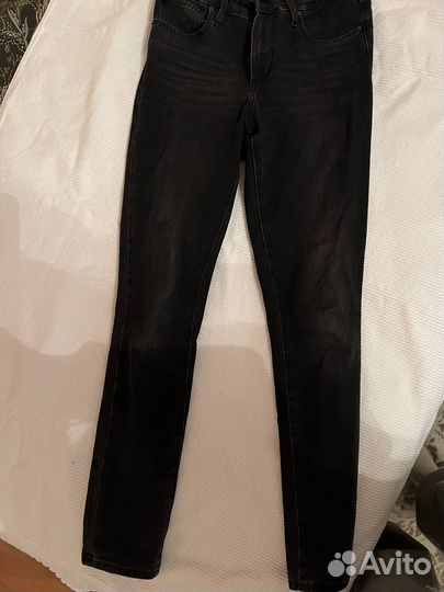 Джинсы levis