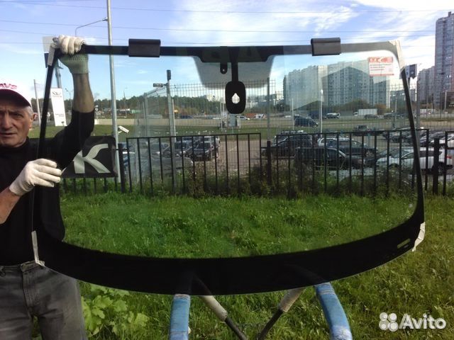 Лобовое стекло VW Touareg (Фольксваген Туарег)