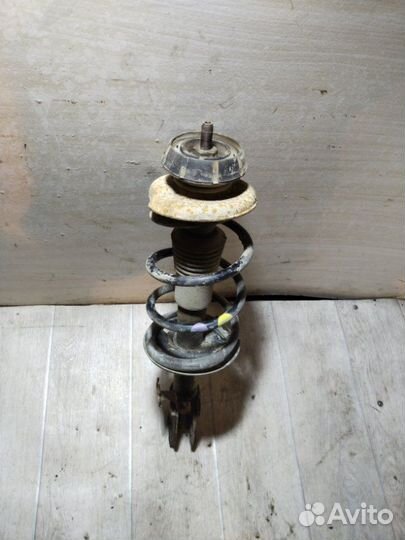 Стойка подвески передняя правая Лада Ларгус K7M