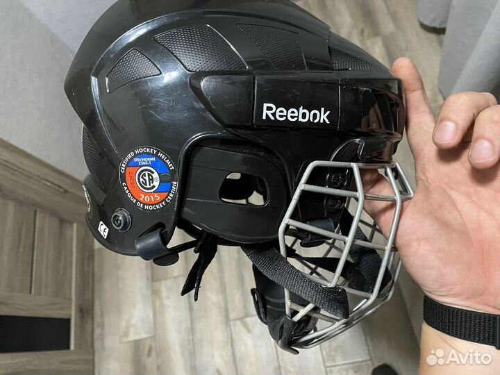 Шлем хоккейный