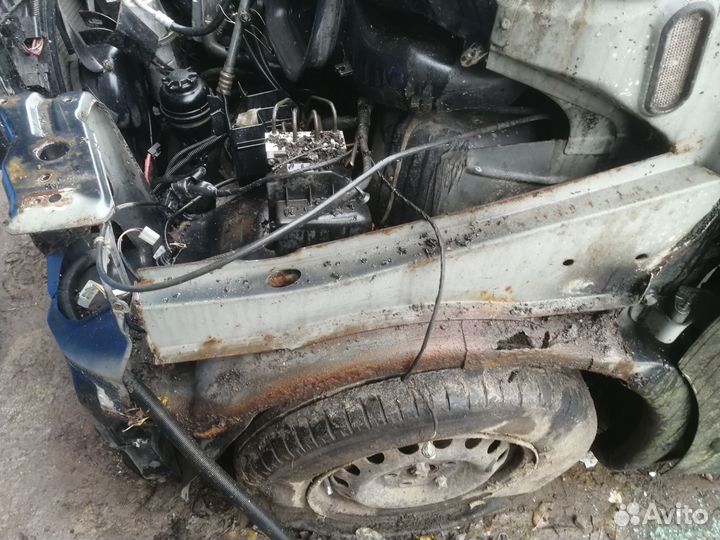 Лонжерон mercedes vito w638