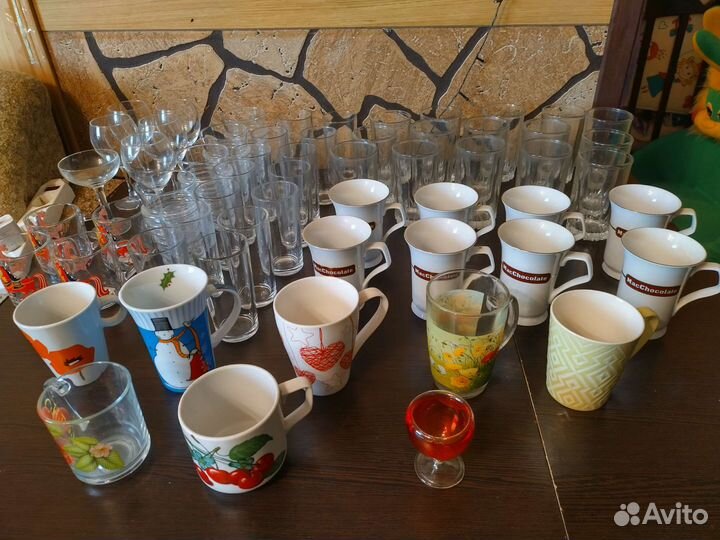 Стаканы, кружки, бокалы