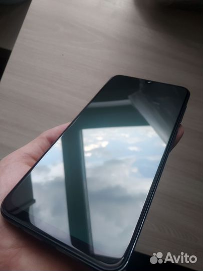 Samsung Galaxy A50, 4/64 ГБ