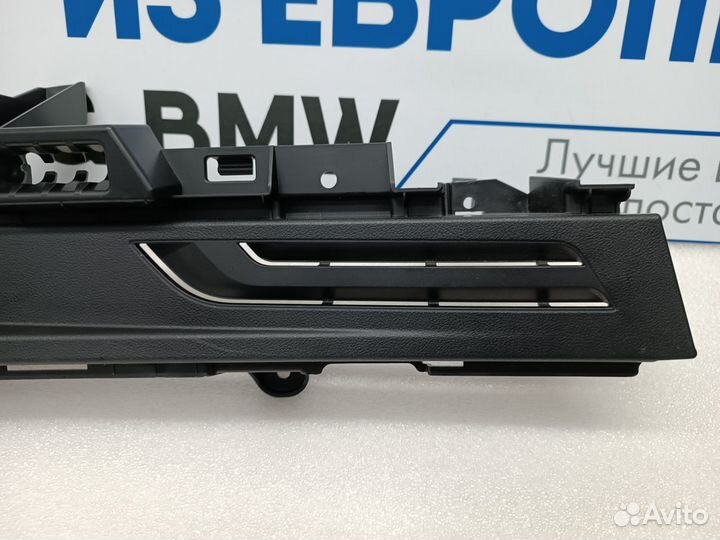 Обшивка багажника правая BMW X3 G01