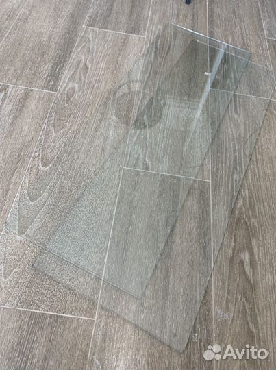 Стеклянные полки две шт (без креплений)