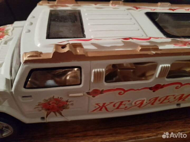 Лимузин Hummer. Модель. Б/у