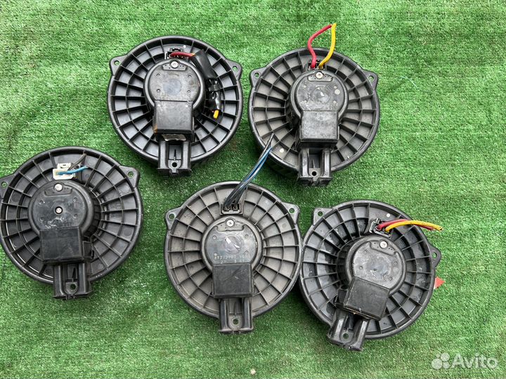 Моторчик печки toyota lexus Rx300 2727005090