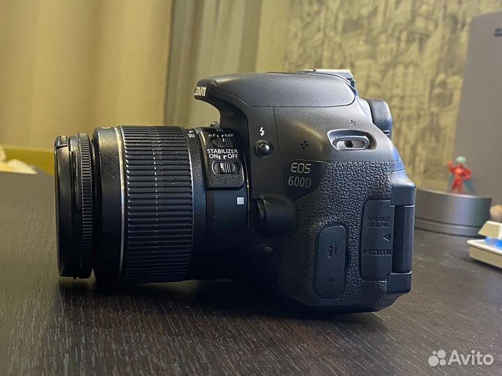 Зеркальный фотоаппарат canon 600d