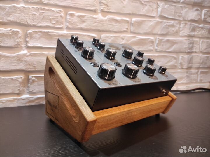 Подставка для микшера Mastersounds radius 2