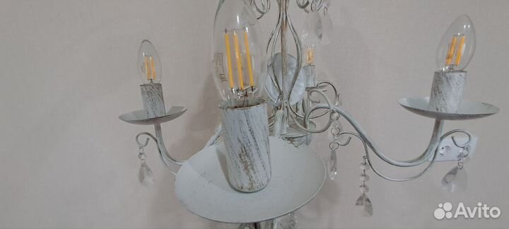 Люстра подвесная потолочная