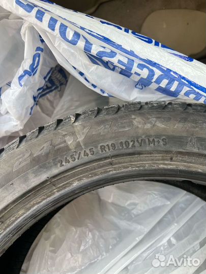 Pirelli P Zero 275/40 R19 и 245/45 R19