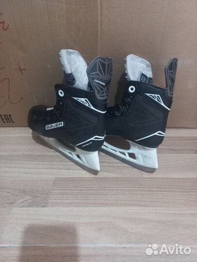 Хоккейные коньки bauer