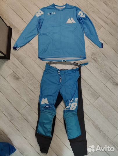 Штаны 34 + джерси М для эндуро и мотокросса, новые