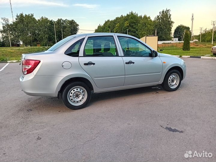 LADA Granta 1.6 МТ, 2013, 85 350 км