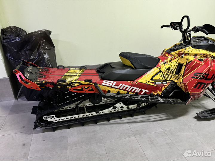 Снегоход BRP Summit X 850 E-TEC 154
