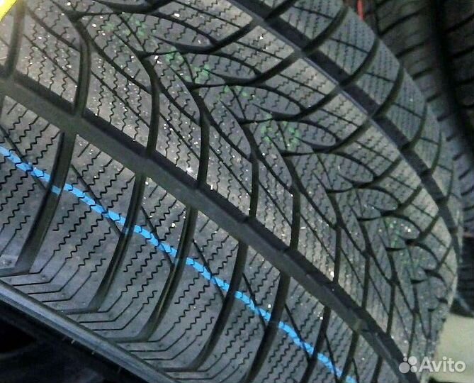 Vitour Ice Line 275/45 R21